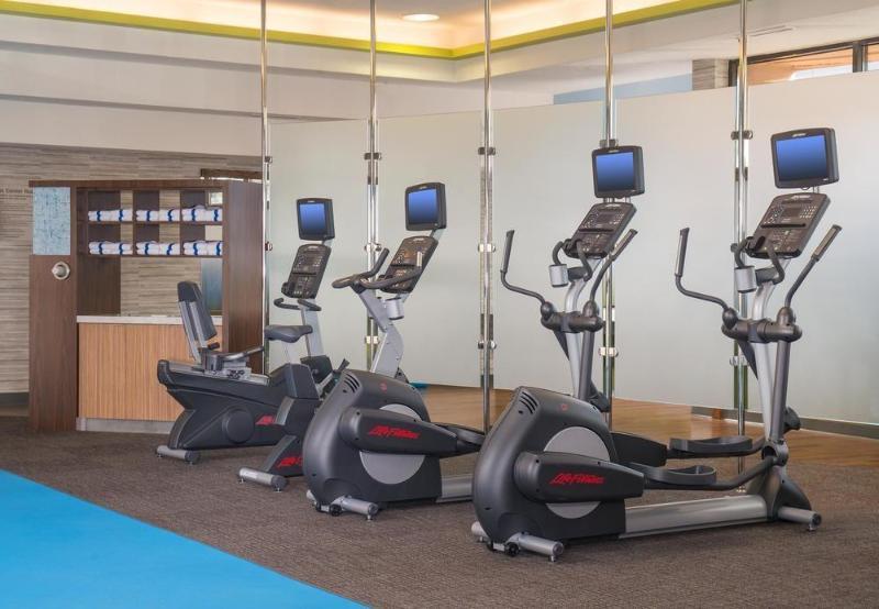 Courtyard By Marriott Silver Spring North/White Oak Экстерьер фото
